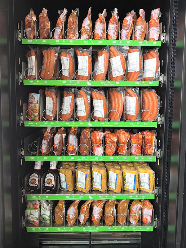 Meat-automatic-vending-machine-D-Fresh-1